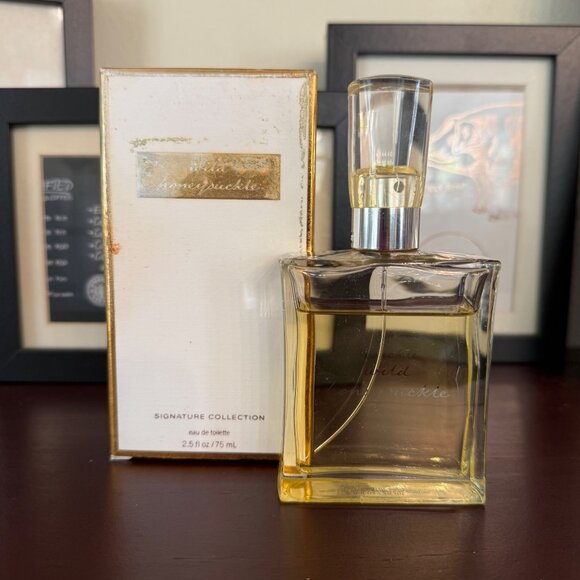 Bath & Body Works Honeysuckle Eau De Toilette 2.5 Fl Oz / 75 Ml Signature Collec - Picture 1 of 10